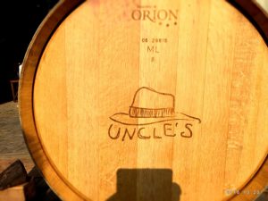 uncles-barrel-with-logo